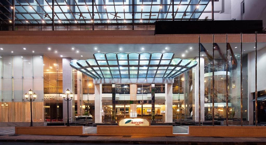 هتل بای ویو